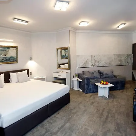 Deluxe 3 Center Daire *